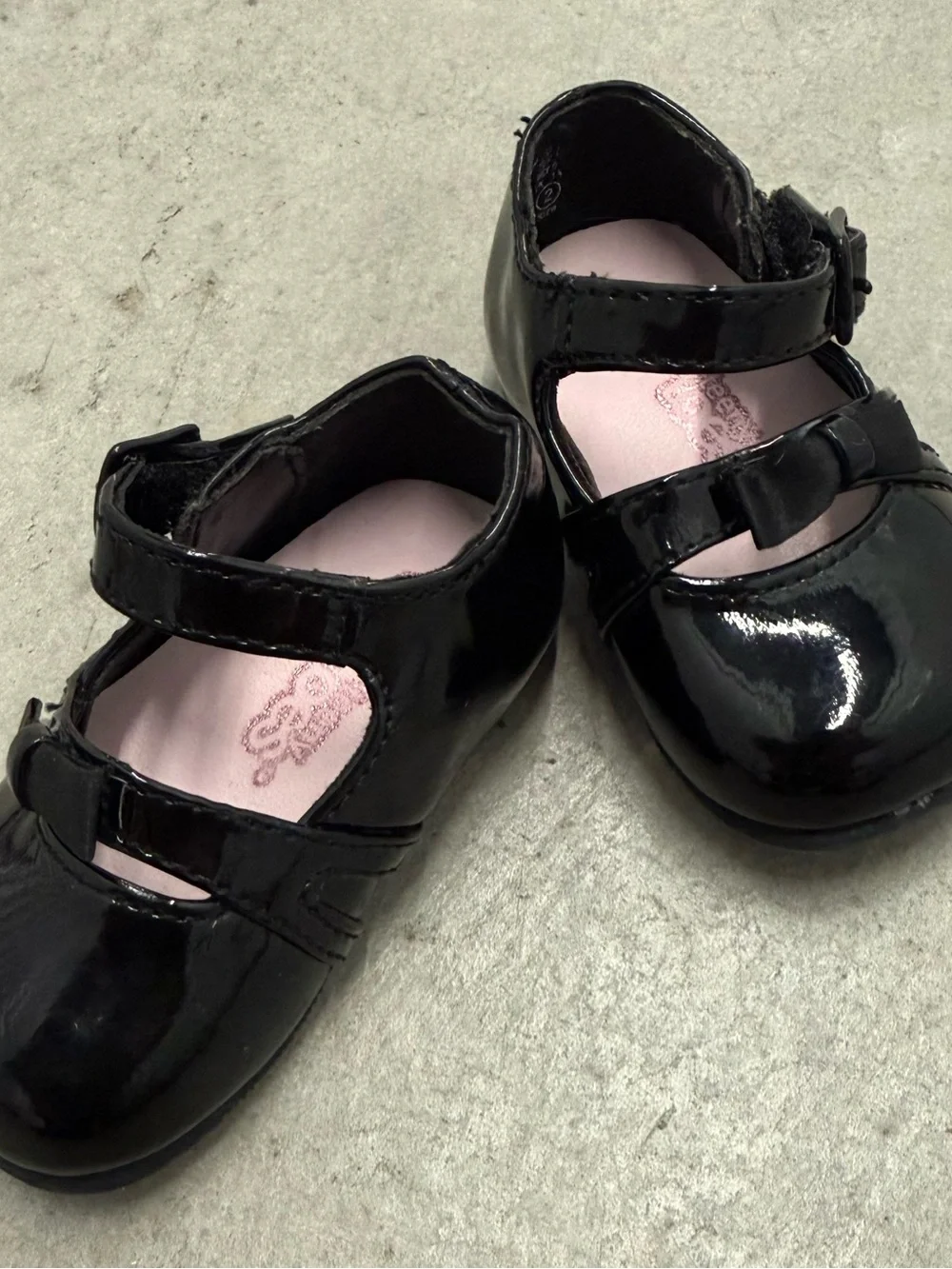 Teeny Toes Black Patent Leather Mary Jane’s  Size 2